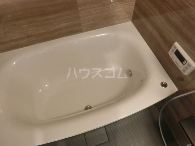 14/30 浴室