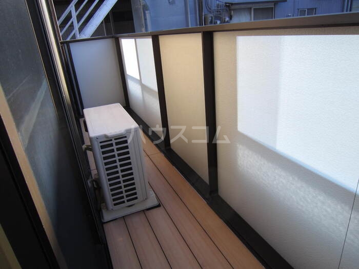 18/23 バルコニー