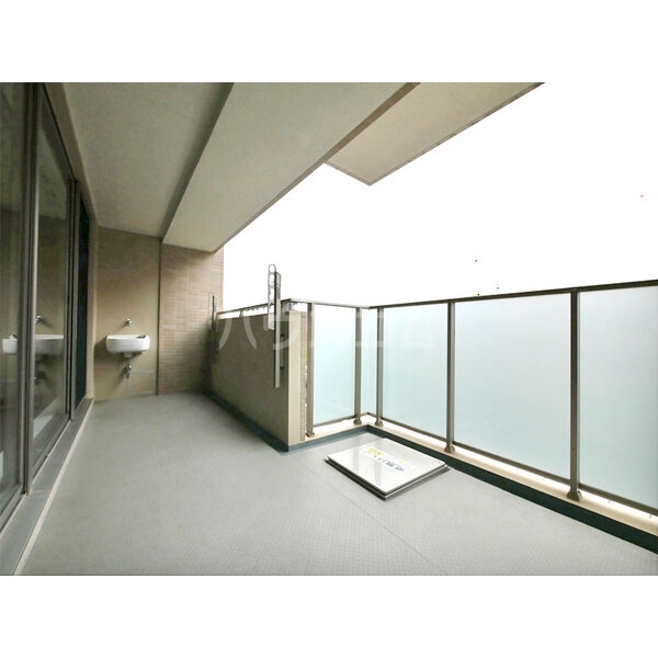 13/21 バルコニー