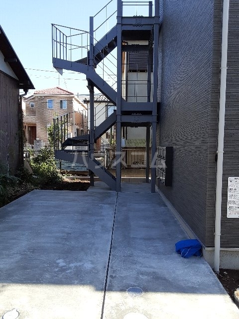 2/5 エントランス