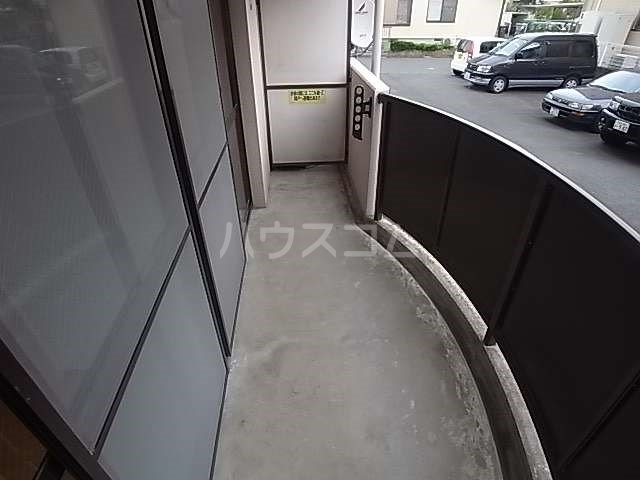 18/28 バルコニー