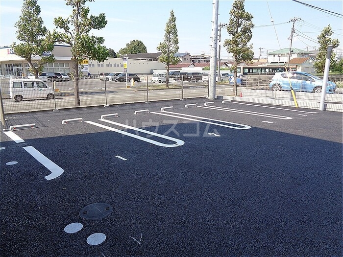 18/19 駐車場