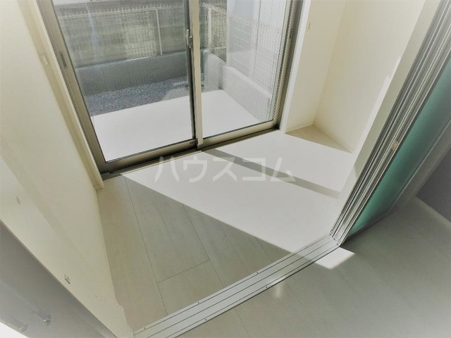 18/24 バルコニー