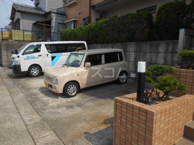 17/20 駐車場