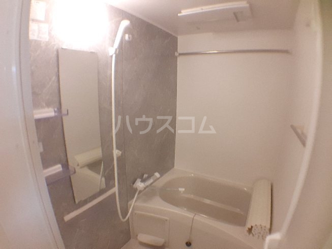 13/30 浴室