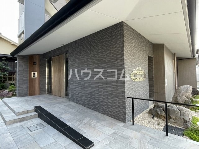 17/23 エントランス