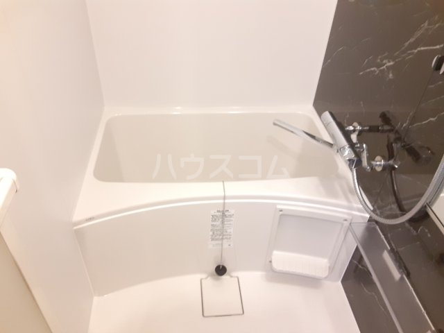 14/30 浴室