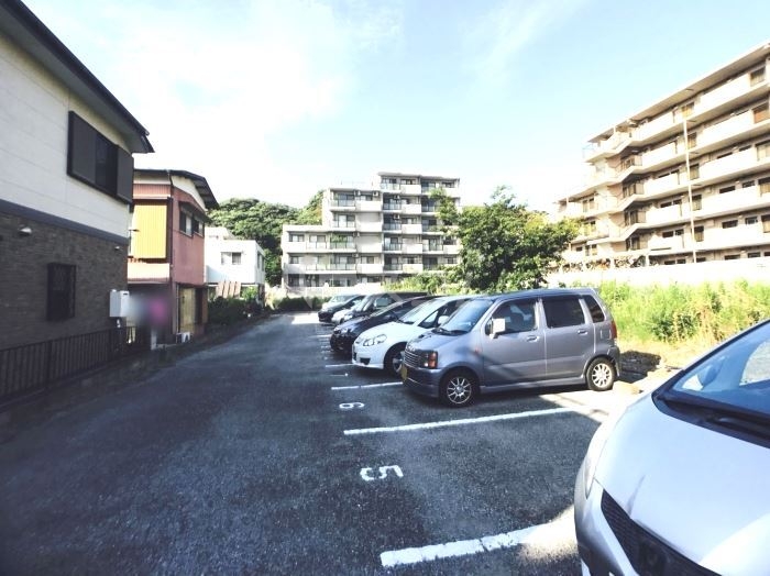 20/30 駐車場