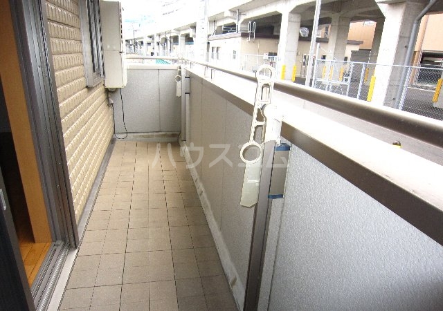 19/28 バルコニー