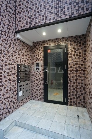 20/25 エントランス