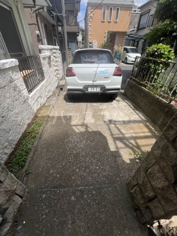 25/30 駐車場