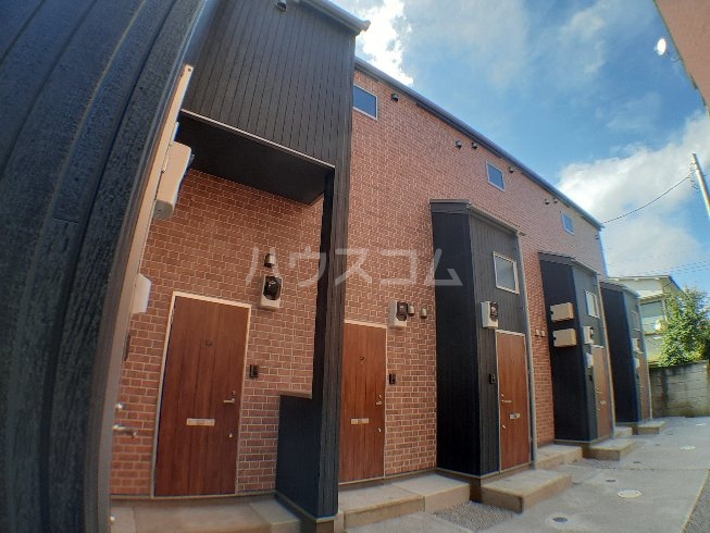 20/30 エントランス