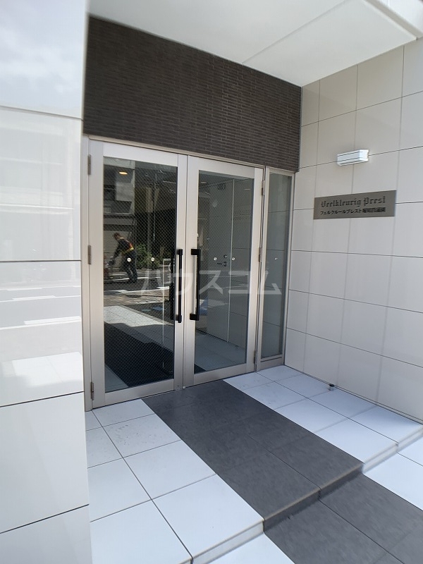 29/30 エントランス