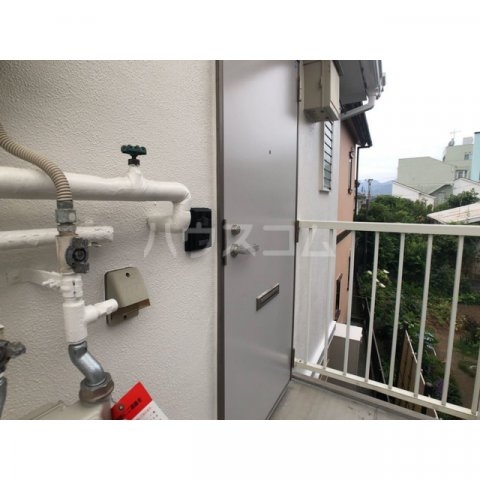 17/23 エントランス