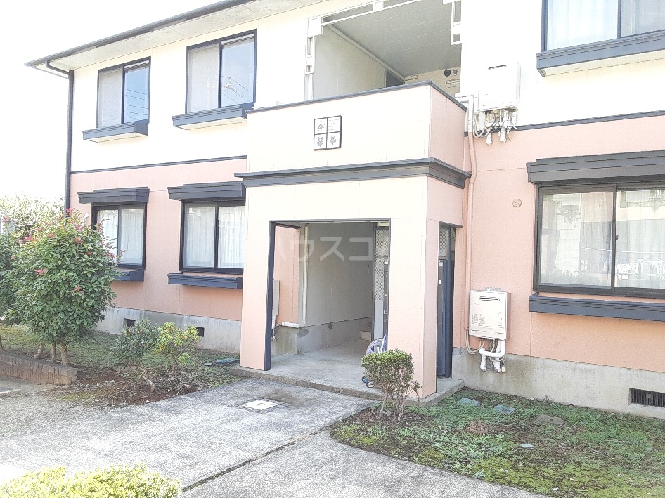 22/24 エントランス