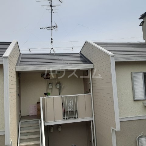 25/30 エントランス