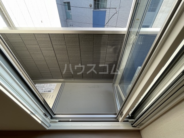 19/30 バルコニー