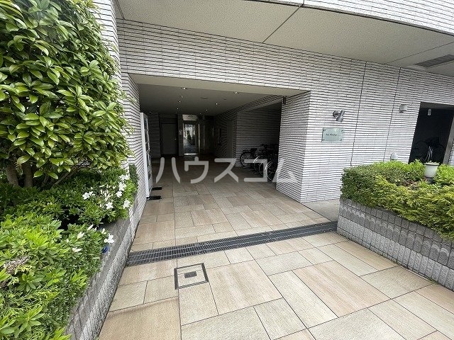 20/22 エントランス