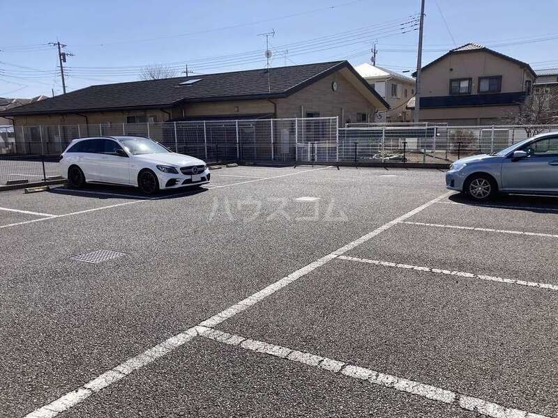 22/30 駐車場