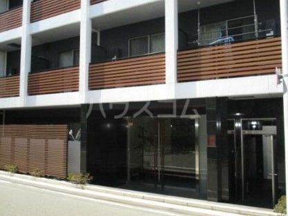 24/29 エントランス