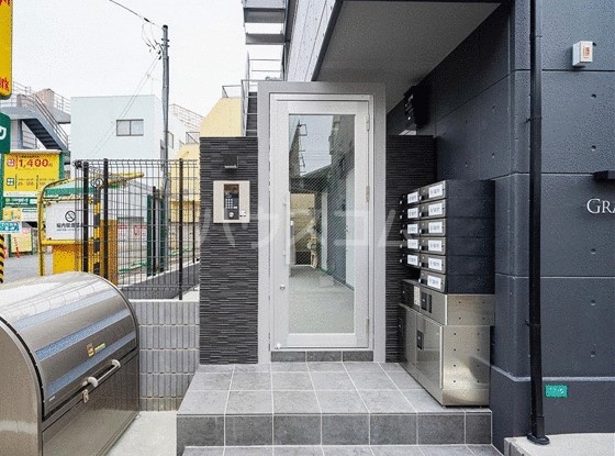 16/24 エントランス