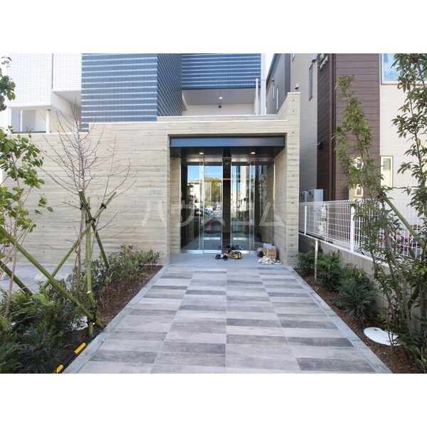 15/25 エントランス