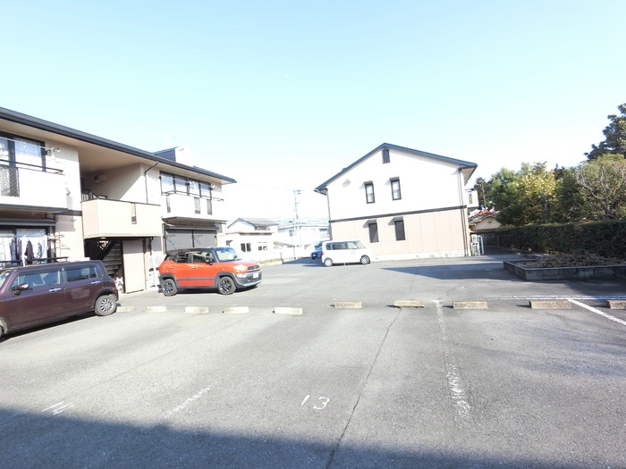 3/5 駐車場