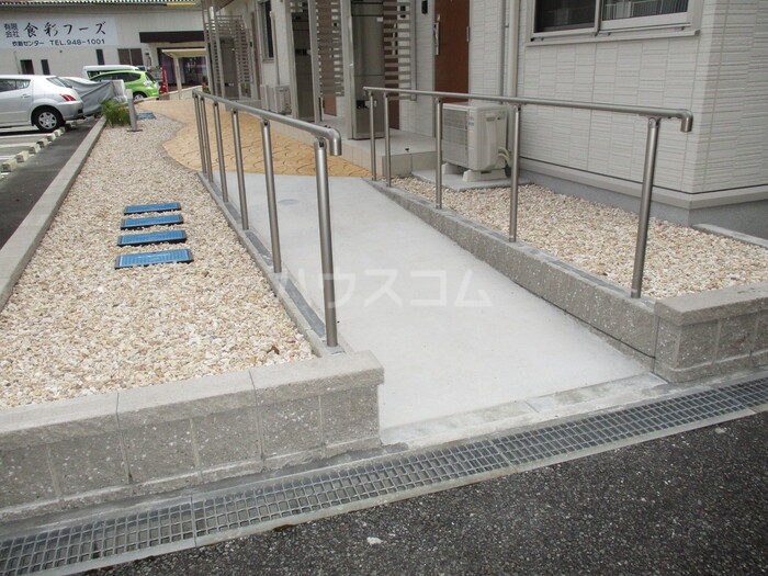 15/21 エントランス