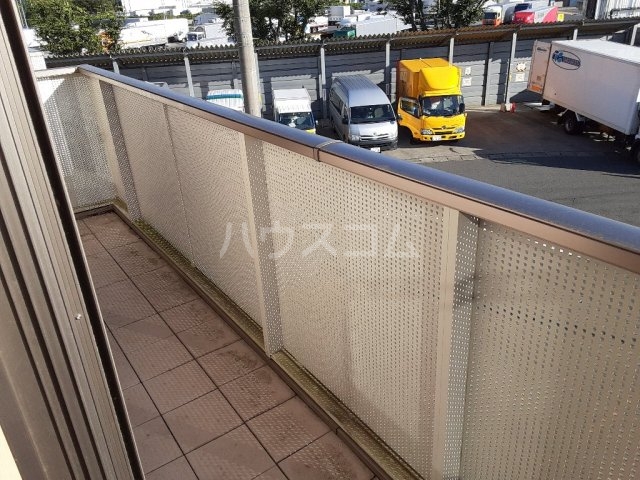 23/28 バルコニー