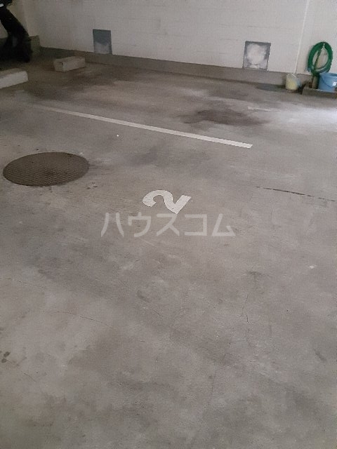20/27 駐車場