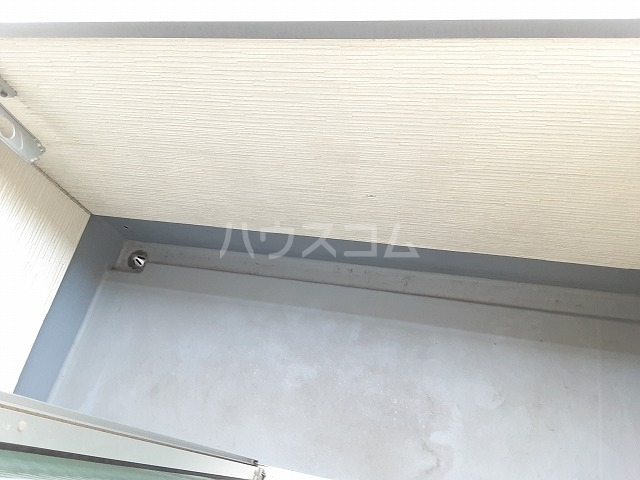 18/27 バルコニー