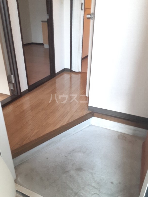 13/30 玄関
