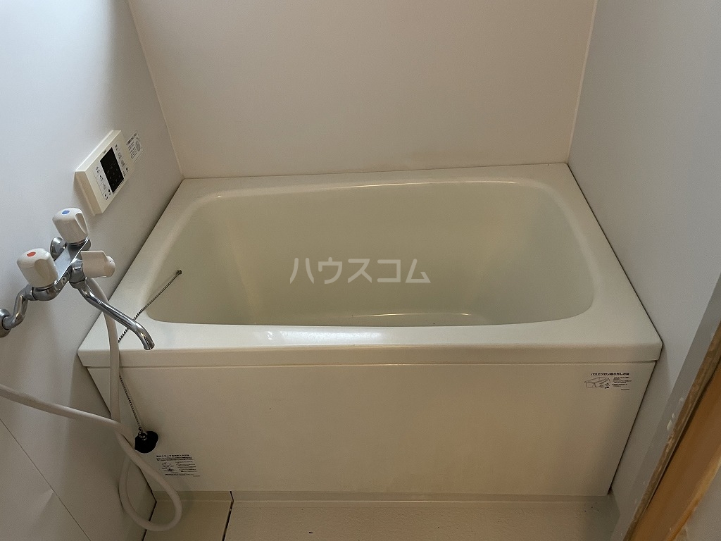 13/30 浴室