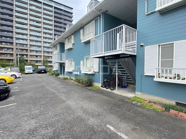 25/29 エントランス