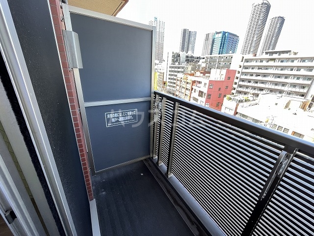 13/21 バルコニー