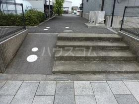 15/19 エントランス