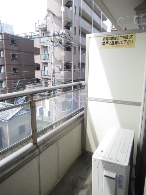 15/22 バルコニー