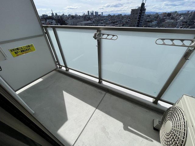 20/30 バルコニー