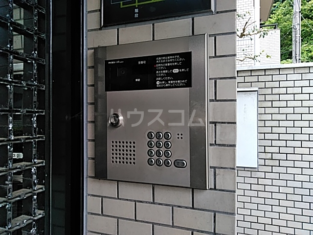 17/23 エントランス