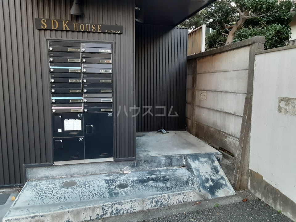 2/8 エントランス