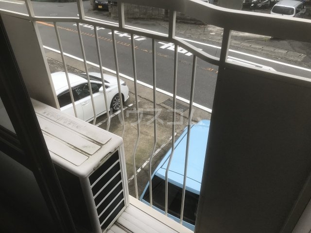 13/18 バルコニー