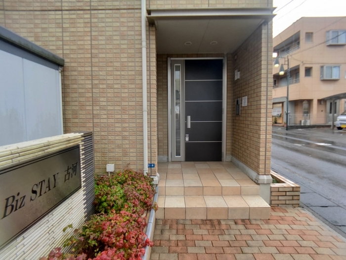 18/30 エントランス