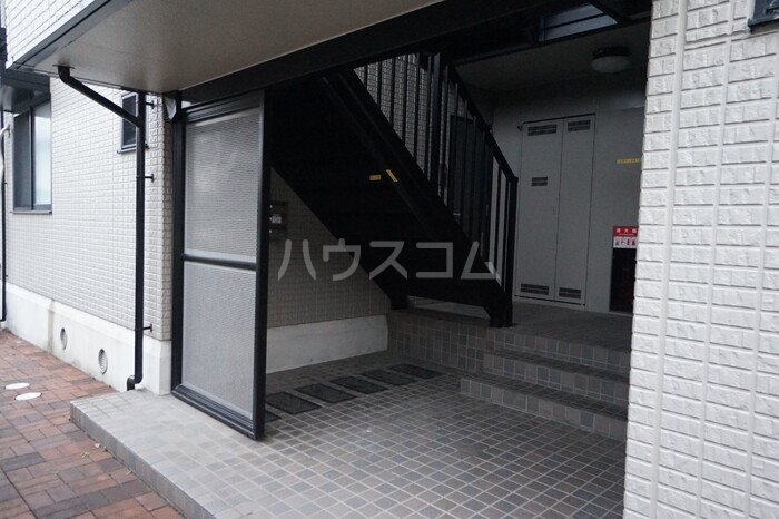 19/21 エントランス