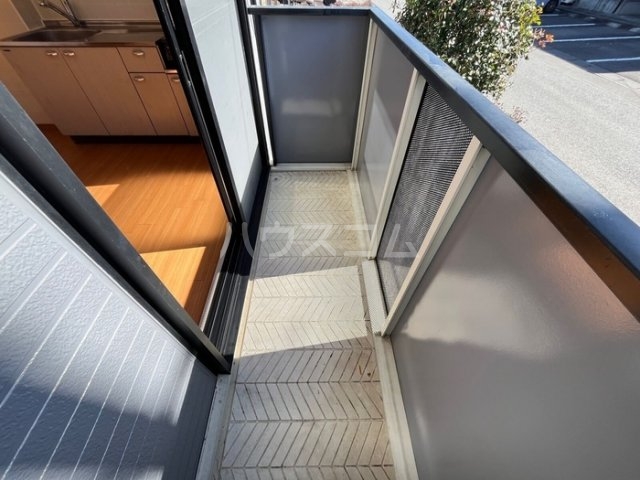 15/28 バルコニー