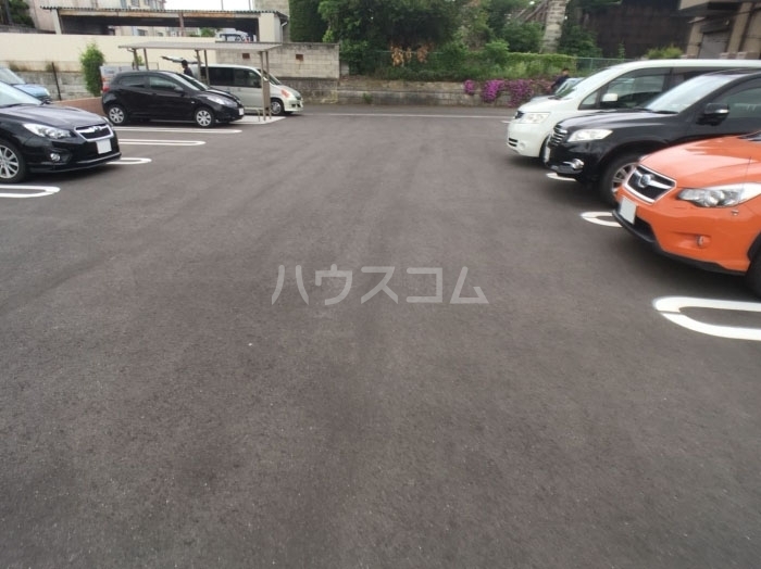 22/29 駐車場