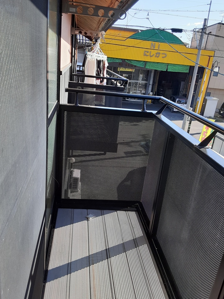 21/28 バルコニー