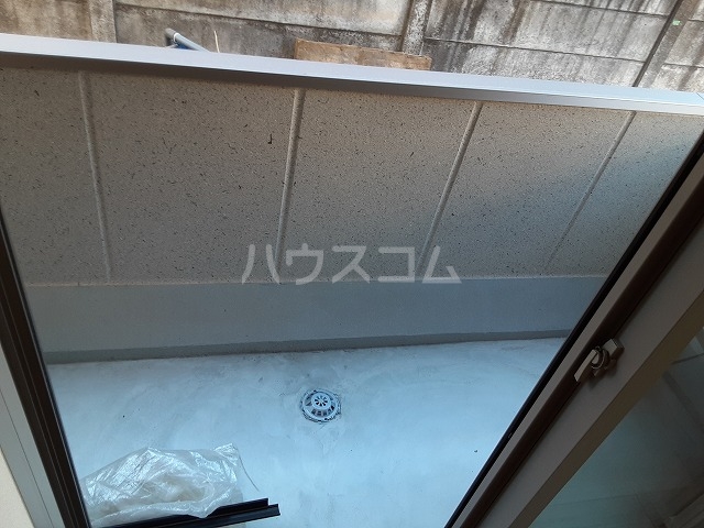 22/27 バルコニー