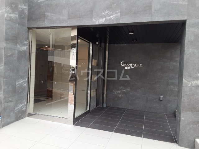 20/30 エントランス