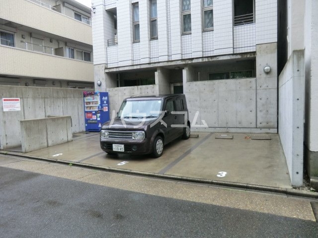 26/30 駐車場
