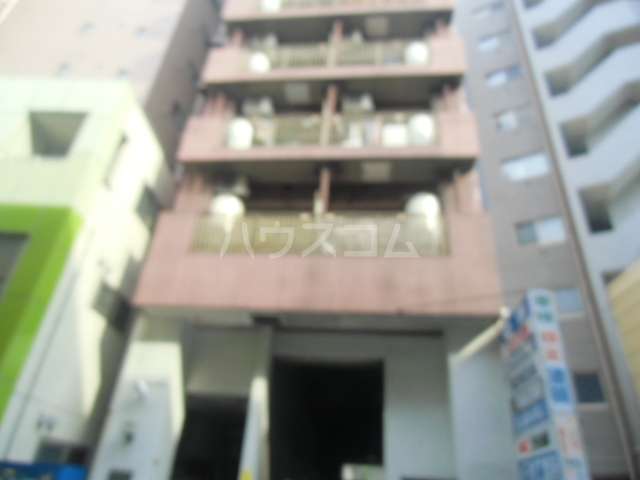 23/30 エントランス